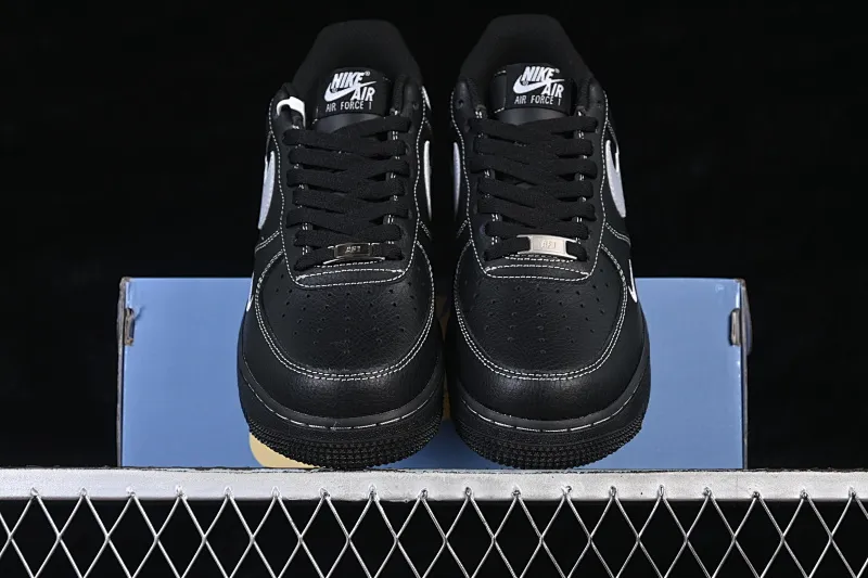 All categories Nk Air Force 1 Air Force series Nk Air Force 1 Low Air Force low-top Nike Air Force 1'07 Low black and silver small hook Air Force 1 low-top casual sneakers ZH0316-154